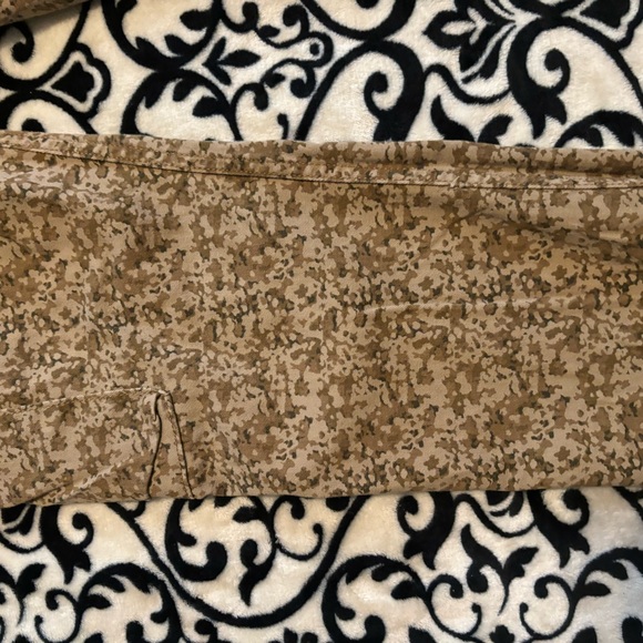 Boys army fatigue 32/32 Levi’s - Picture 4 of 9